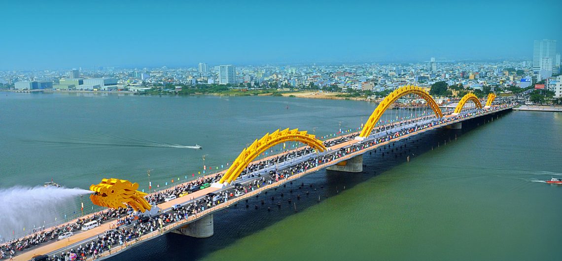 Where to exchange money in Danang